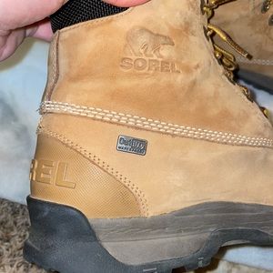 Sorel high top suede leather mens boots